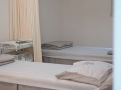 -龙脊康·颈肩腰腿痛·脊柱侧弯·运动损伤脊柱专科门诊(天河店)