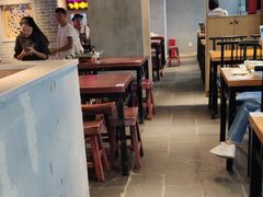 大堂-怪噜范·老贵阳街头名小吃(鸿通城店)