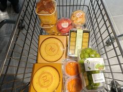 -胖东来生活广场(健康路店)