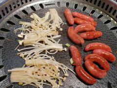 -马路牙子烧烤音乐酒馆(望京店)