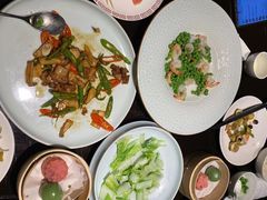 -通安客栈中餐厅·何家小馆