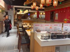 -犇鼎牛潮汕牛肉火锅(新辰里学清路店)