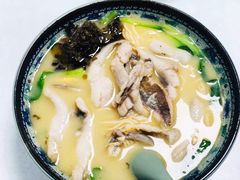 -明呈黄鱼面馆(斜土路店)