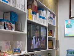 -雅致口腔门诊部(五羊邨地铁店)