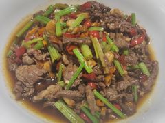 小炒黄牛肉-湘鲜小灶·湖南土菜馆(龙华店)