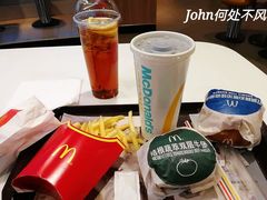 -麦当劳(莘松路芭比伦DT店)