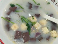-小杨生煎(金山百联购物中心3楼店)