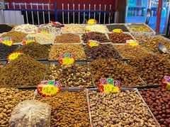 -乌恰市场(彩虹商场店)