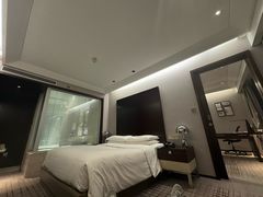 -上海龙之梦万丽酒店