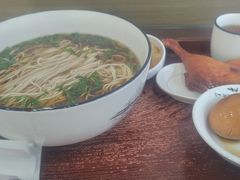 -百年老字号·观振兴蟹黄面·三虾面·苏式面(观前街富仁坊巷店)