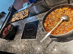 -钦瓦台时尚自助餐厅(银泰城店)