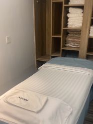 -AiCure 埃可儿·韩国医学皮肤管理