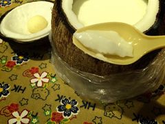 -志龙皇冠吃货椰子铺