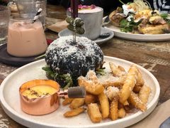 double&nbsp;cheese&nbsp;burge-FLOVIE FLORIST CAFE