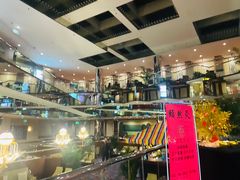 -燕山大酒店