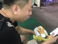 -Bánh Mì Huynh Hoa