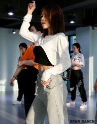 -STAR舞蹈工作室