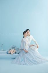-雪中彩影婚纱摄影·微光艺术中心