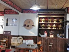 大堂-岳记兴隆·青城腊排铜火锅(融创店)