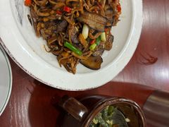 -湖南人家湘菜馆(镇江路店)
