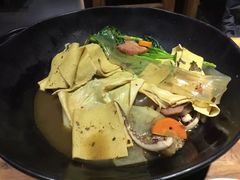 -万记麻辣烫国展总店