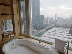 -深圳星河丽思卡尔顿酒店