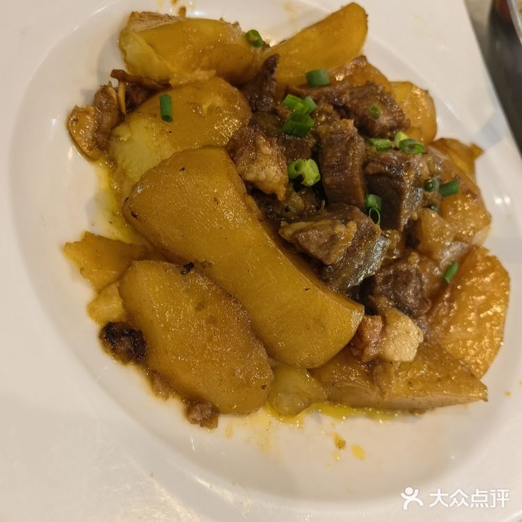 团购套餐是不能约小蒙古包的 大的蒙古包会有节目表演