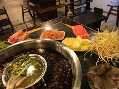 -邓莽子老火锅(中兴路总店)