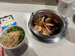 -龍歌自助小火锅(市北和达中心城店)