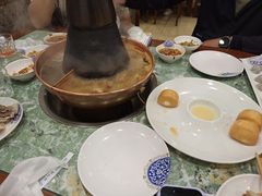 -楼外楼大刀肉传统火锅(西安大路店)