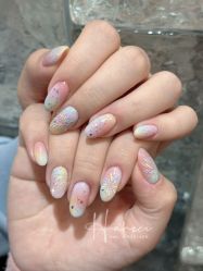 -花岐款式专研健康美甲沙龙