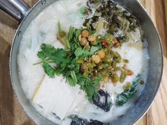 奶汤慢煨鱼三宝手工粉-小满手工粉(上海文峰广场店)