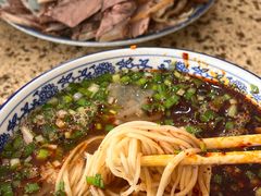 -吾穆勒蓬灰牛肉面·清真(北滨河中路店)