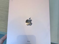 -Apple零售店(华贸购物中心店)