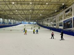 -乔波室内滑雪场