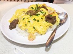 滑蛋牛肉虾仁饭-潮庭港式茶餐厅·熊仔奶茶(同济广场店)