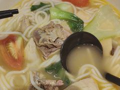 -蒙自源米线大王(东站店)