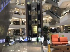 -红星美凯龙国际家居博览中心至尊mall停车场