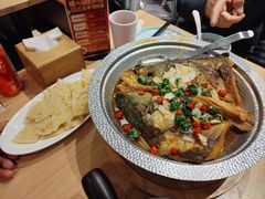 丹江口鱼头泡饼-宏状元现熬粥·京味菜(三里河店)