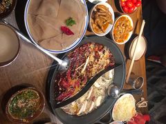 -萍姐火锅·公路夜市(武汉首店)