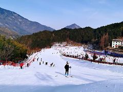 -大别山南武当滑雪场