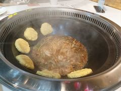 -哈尔滨烧烤·山河村铁锅炖(交大店)