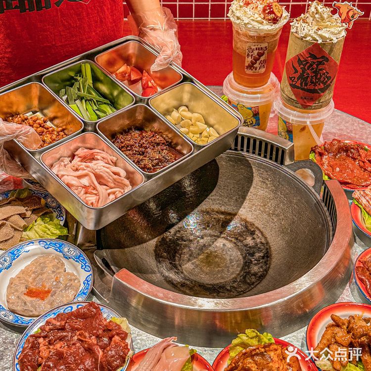 终于吃到现炒的地摊火锅‼️菜品低至1.9r