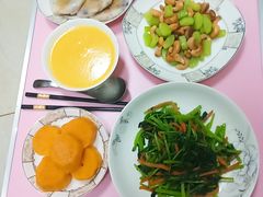 -爱月宝月嫂·育儿嫂(哈尔滨总店)