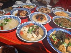 -蓝田九大碗民俗食府(蓝田店)