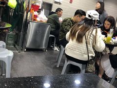 等位区-一哥美食(总店)