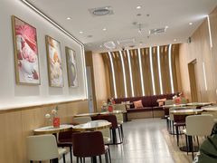 大堂-哈根达斯(芳圆里店)