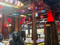 -老滇山寨•云南特色菜•地方菜•民族风情歌舞表演(金碧店)