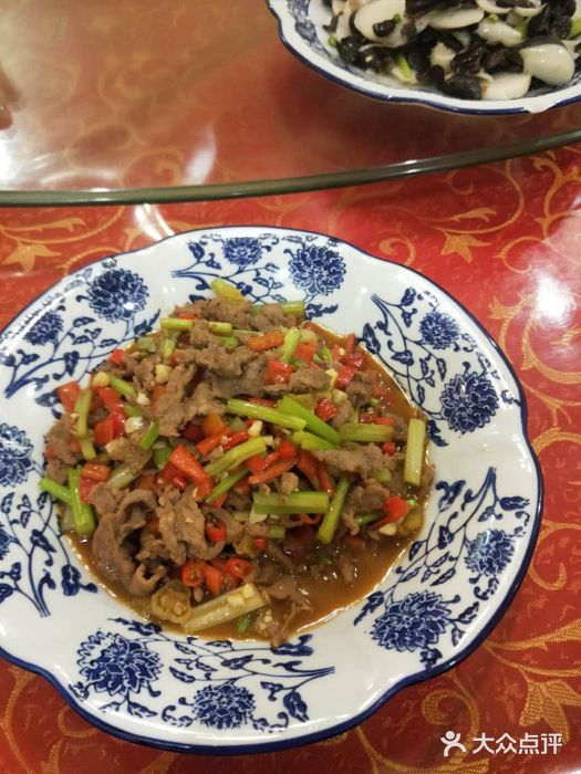 乡味阁土菜馆(温汤店)小炒黄牛肉图片