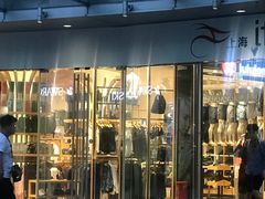 -lululemon(上海浦东IFC店)